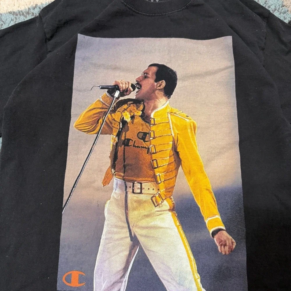 Champion Freddie Mercury Queen Graphic T-Shirt Mens Small Black Rock Band Tee - Picture 3 of 7